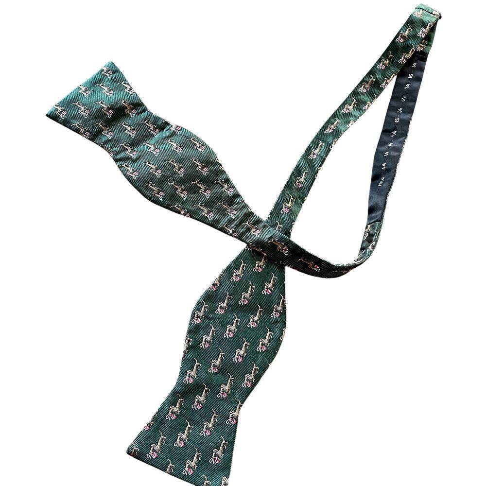 IZOD men's bowtie green christmas ornament dashunds dogs puppy formal holiday
